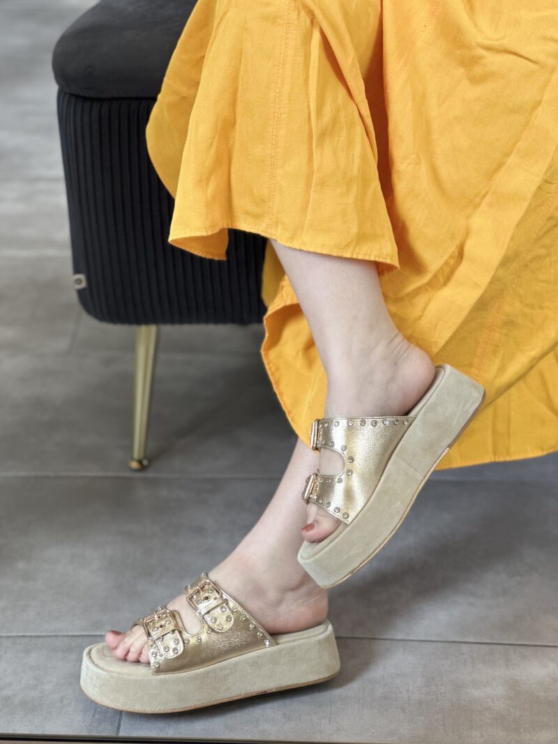 Ciabatta J122 Oro Janet&Janet - immagine 2