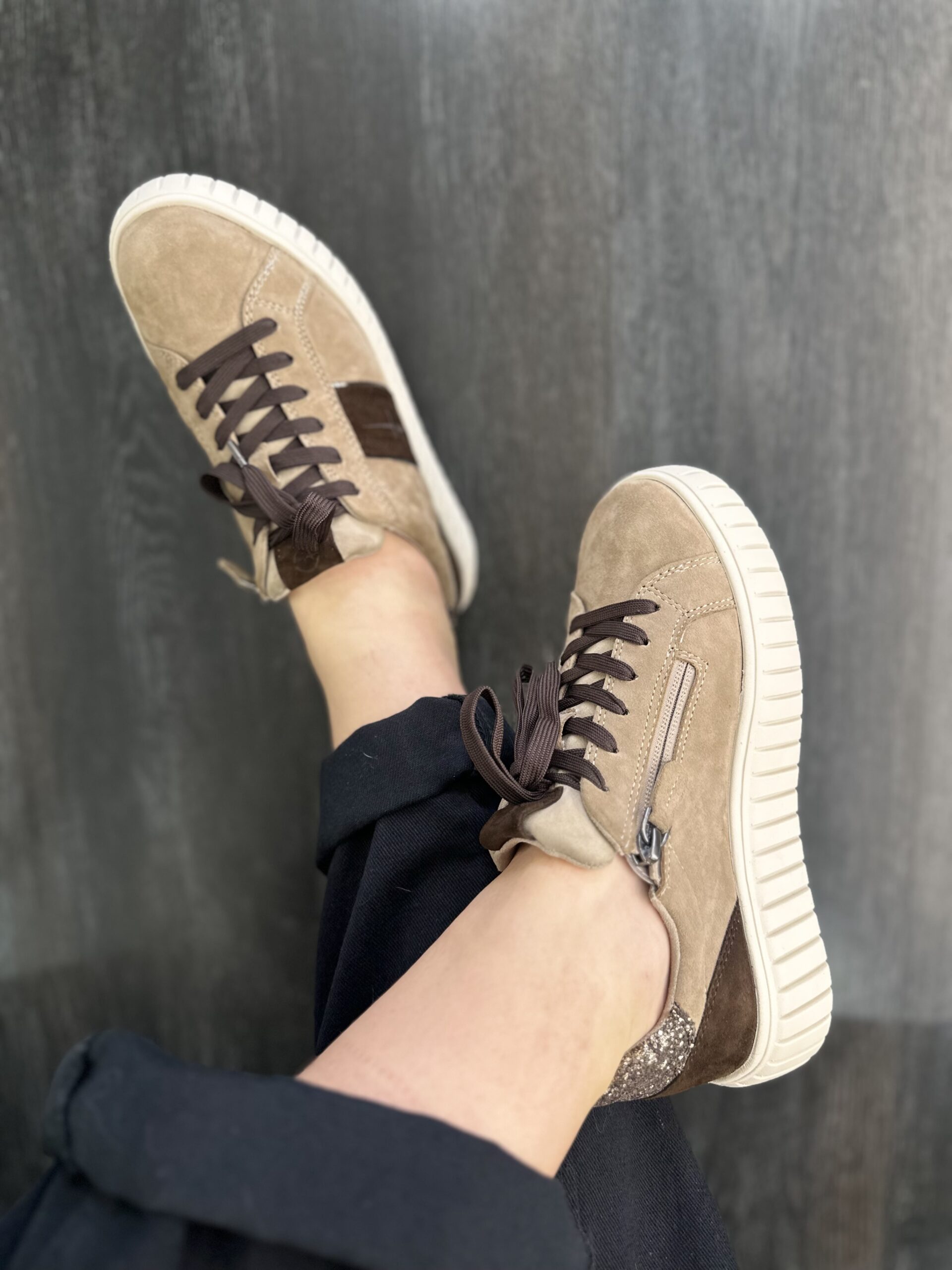 Sneakers taupe Tamaris - immagine 4